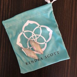 Kendra Scott Bexley Earring Iridescent White Agate